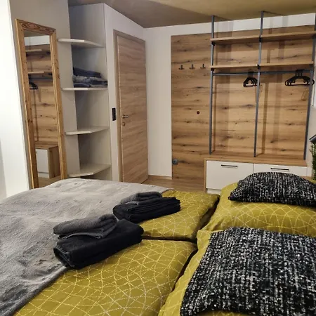 Zirbenzapfen アパート *