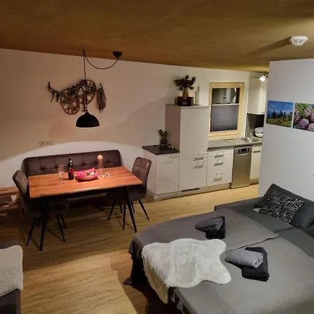 Zirbenzapfen * フューゲン