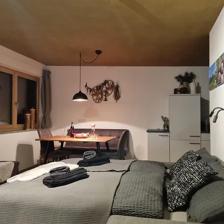 Zirbenzapfen Appartamento Fügen