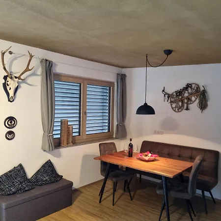 Zirbenzapfen Lejlighed *